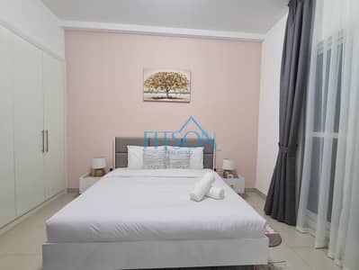 FULLY FURNISHED | READY TO MOVE | BRIGHT UNIT
