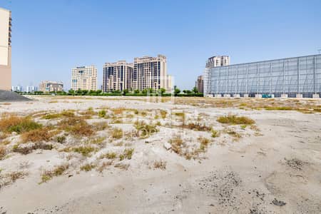 Plot for Sale in Al Jaddaf, Dubai - Spacious Residential Plot | Commercial | Land View