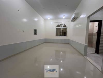 فلیٹ 4 غرف نوم للايجار في بني ياس، أبوظبي - wp83kdFTgA4hBT26EilrpDPTcpWEc32wesH7GFby