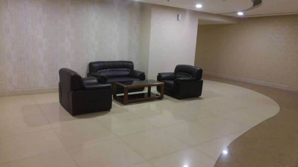LUXURY FURNISHED 1 BHK APARTMENT WITH CANAL VIEW ONLY 70K