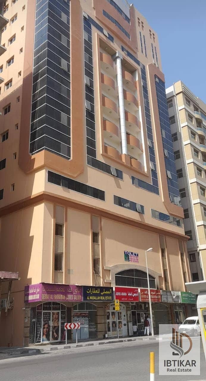 POSSIBLE 6 CHEQUES//2BHK AVAILABLE WITH BALCONY// CENTRAL GAS WITH CENTRAL AC// ONLY 33K CLOSE TO ABU SHAGARA PARK