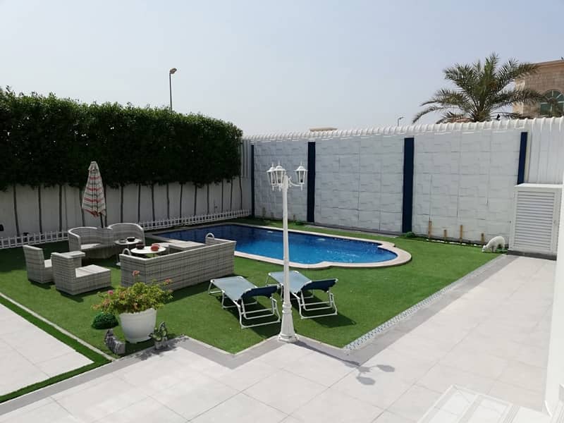 4BHK LUXURIOUS BIG VILLA FOR SALE IN SHARQAN AREA