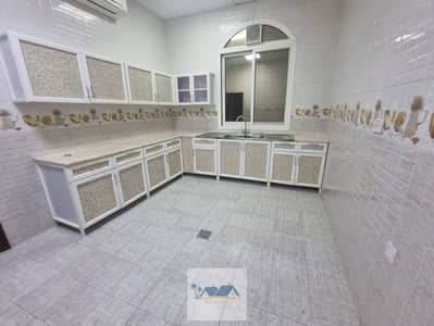 شقة 2 غرفة نوم للايجار في بني ياس، أبوظبي - WhatsApp Image 2024-05-30 at 11.31. 29 AM (1). jpeg