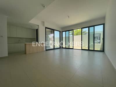 4 Bedroom Townhouse for Rent in Dubailand, Dubai - Corner Unit | Single Row | Close to Pool