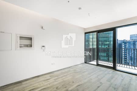 1 Bedroom Apartment for Sale in Business Bay, Dubai - Canal View | Vacant | Brand New | High Floor