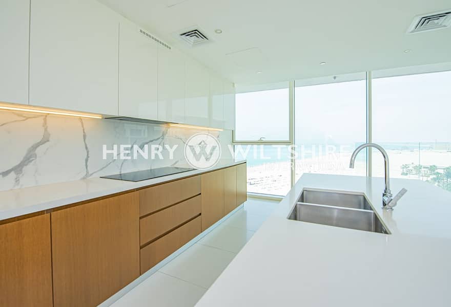 6 4BR Apt - Photo 08. jpg
