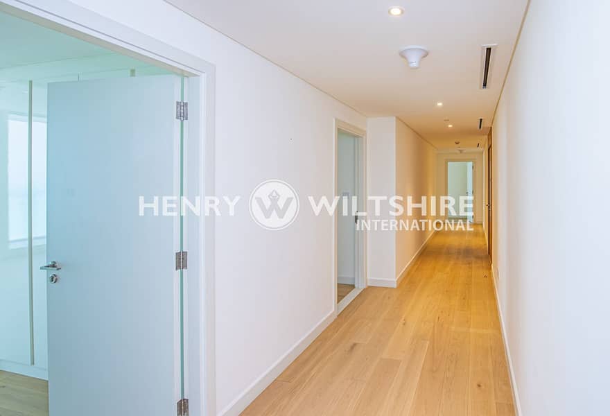 8 4BR Apt - Photo 11. jpg