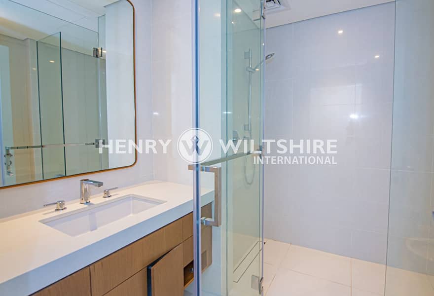 11 4BR Apt - Photo 14. jpg