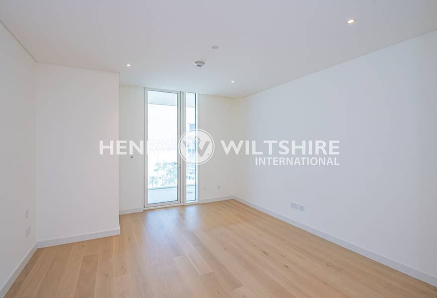12 4BR Apt - Photo 15. jpg
