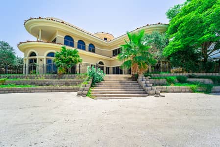 6 Bedroom Villa for Sale in Palm Jumeirah, Dubai - Extended Living Space | 13,350 sqft Plot | Vacant