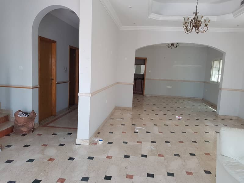 ***** HOT DEAL - Super Huge 4bhk With Pool Available in Halwan Area in Low Rents ***** ***** HOT DEAL - Super Huge 4bhk With Pool Available in Halwan Area in Low Rents *****