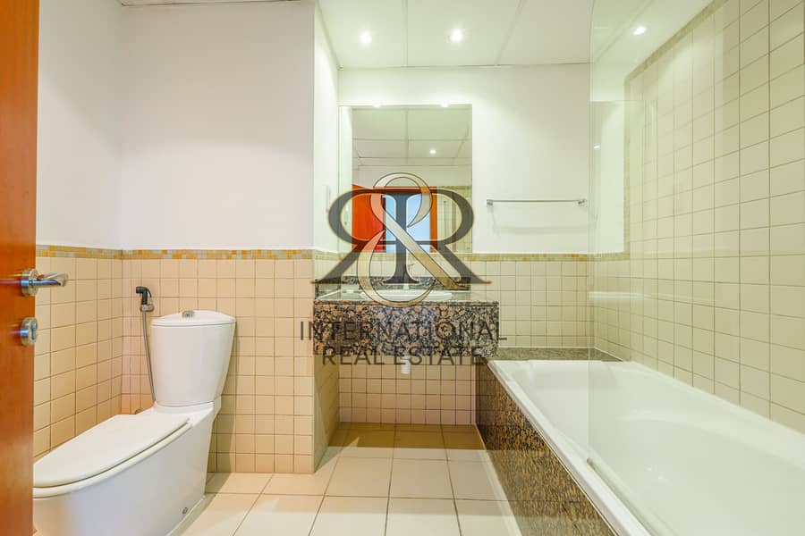 15 0R9A1305-HDR. jpg
