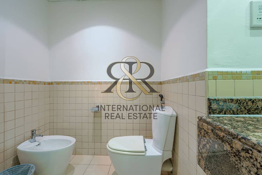 16 0R9A1308-HDR. jpg