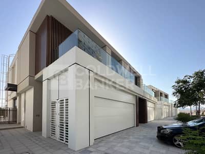 4 Bedroom Villa for Sale in Mohammed Bin Rashid City, Dubai - Luxury 4Bed |Semi-detached| Prime Location