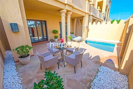 3 Bedroom Townhouse for Sale in Palm Jumeirah, Dubai - Rare to market | Courtyard | Pool | Beach Access
