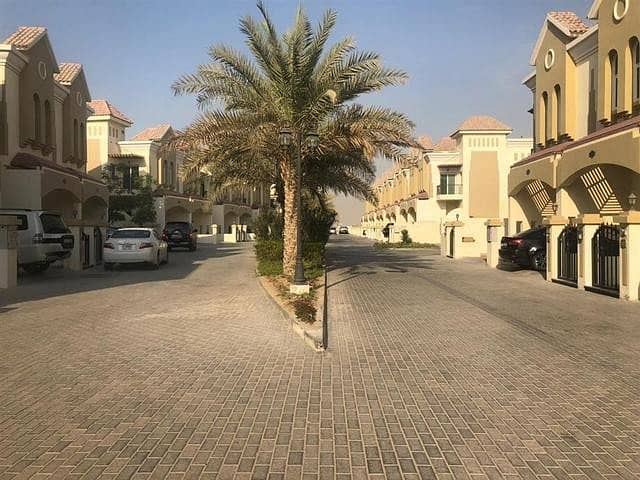 位于迪拜工业园住宅区，撒哈拉草原主题公园 3 卧室的联排别墅 60000 AED - 3903159