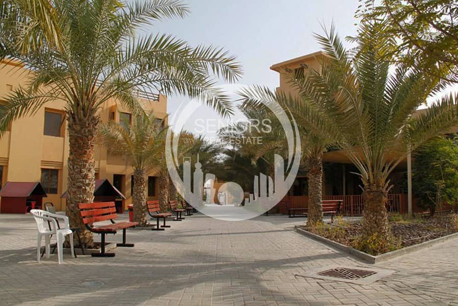 For rent villa in Al Ward, Al Raha Garden