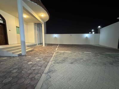 3 Bedroom Townhouse for Rent in Al Shamkha, Abu Dhabi - LyLcNrbKeEHum0G0LsguGPtPCr2uPlXPtR0tihpS