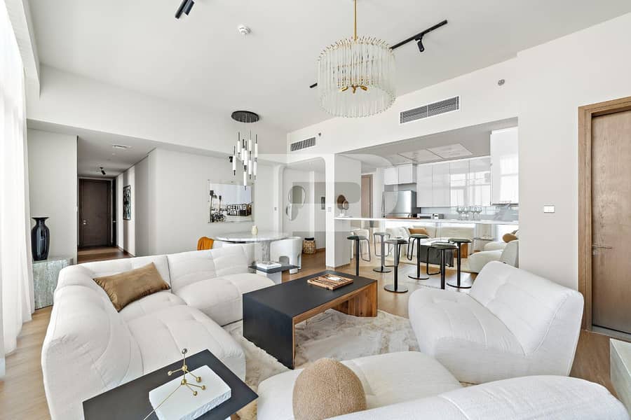 Prime Location | Pool View | Modern Style Apt Prime Location | Pool View | Modern Style Apt