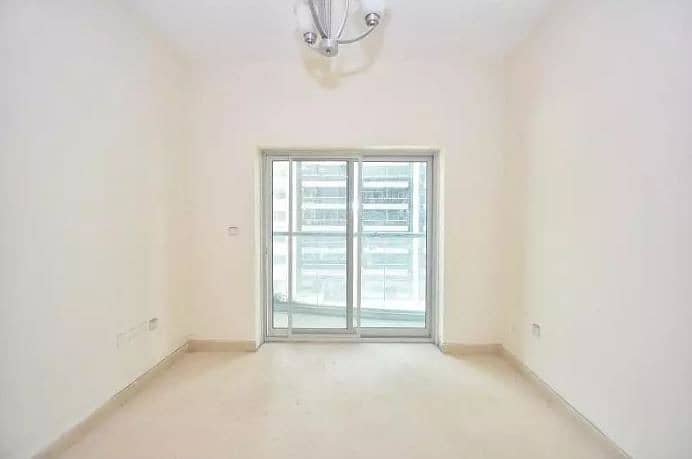 شقة في مساكن جلوبال غولف 2،جلوبال جولف ريزيدنس،مدينة دبي الرياضية 300000 درهم - 3823552