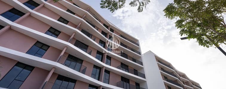 1 Bedroom Apartment for Sale in Aljada, Sharjah - Own in Aljada - It is the new downtown of Sharjah - at the best prices and the most luxurious apartments