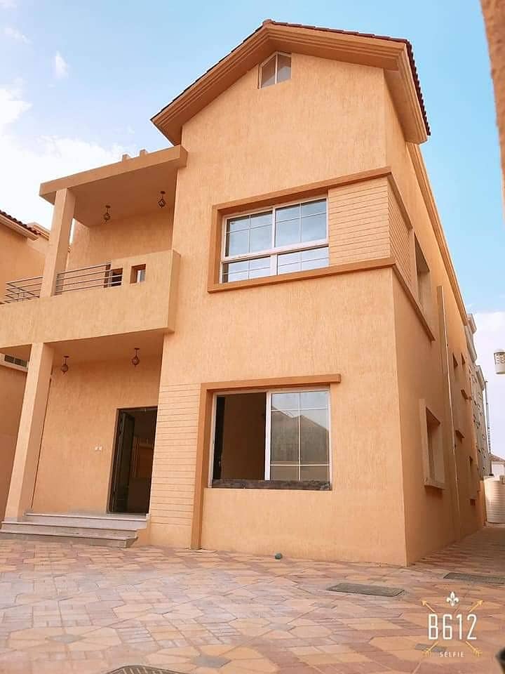 For rent the first inhabited villa in Al Moyahat 1 with air conditioners