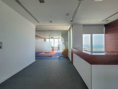 Floor for Rent in Corniche Road, Abu Dhabi - Full Sea view | Fittied | Glass Partitions