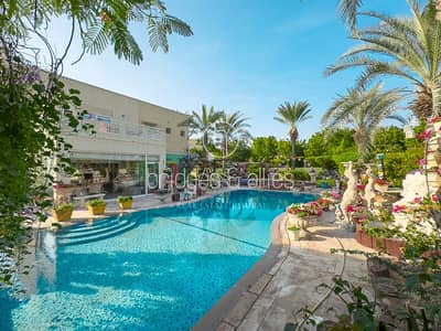 4 Bedroom Villa for Rent in The Meadows, Dubai - FULLY RENOVATED | 4 BEDROOM + MAID | MASSIVE  PLOT