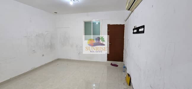 Studio for Rent in Al Falah Street, Abu Dhabi - 1000142650. jpg