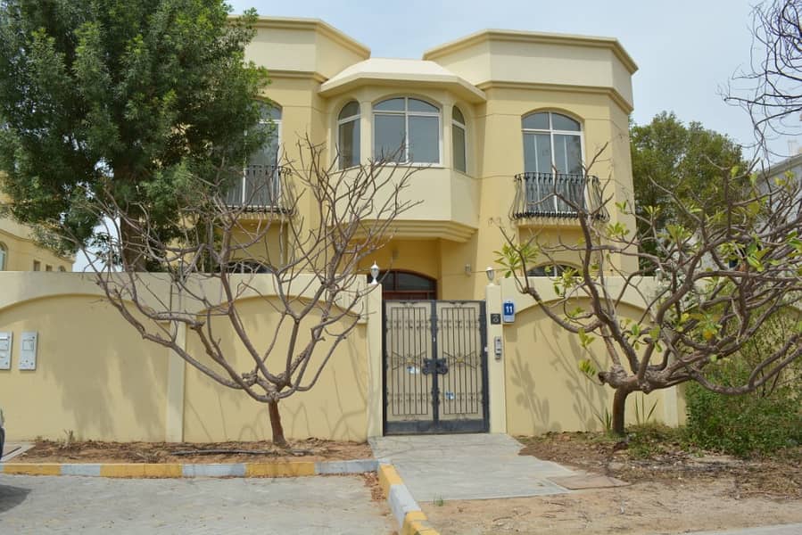 Spacious 5 master bedroom villa closer by Corniche that is simply picturesque! at a very low rate