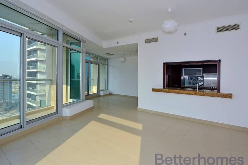 Spacious Apt | Chiller Free | Double Balcony