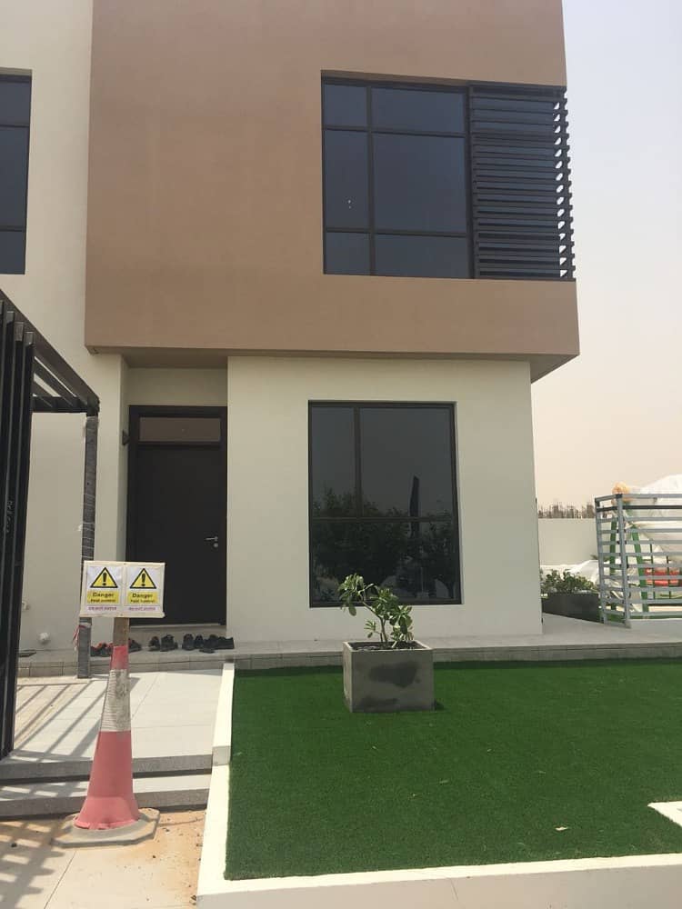 Take The advantage and Own Corner villa in Sharjah, zero service charge