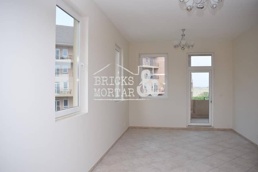 4 Cheques | Large apartment | Garden Views