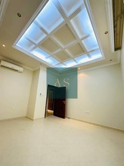 Luxury Villa available  for Rent