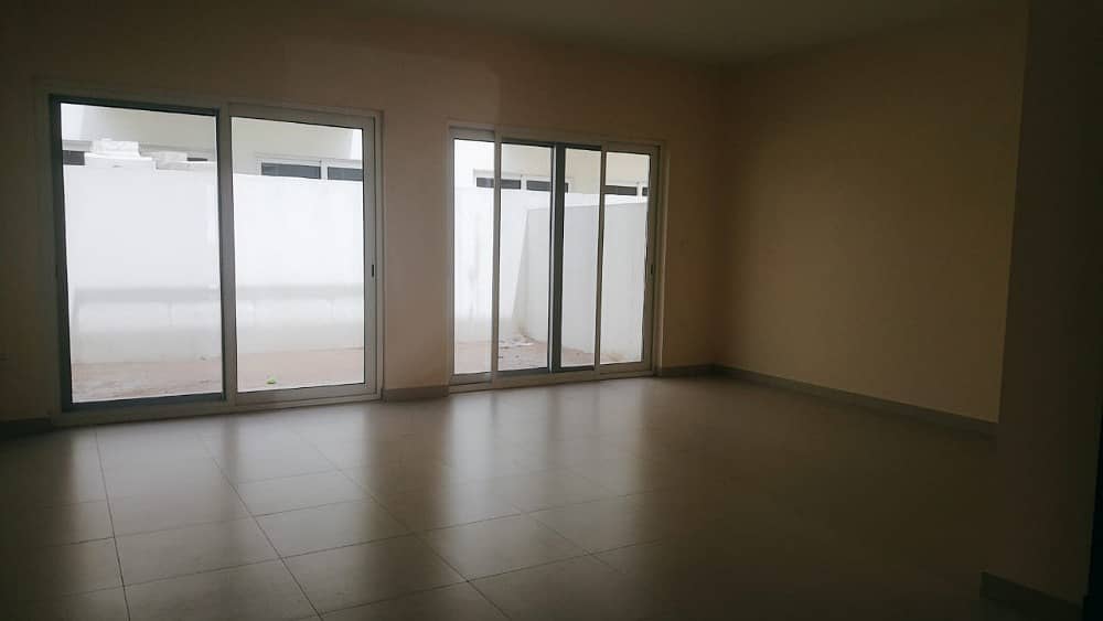 WOW! Offer Villa for Sale | 1350000 | Fantastic 3 Bed  Maid room | Near Garden | In Warsan, Dubai