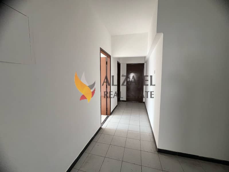 9 hall4. jpeg