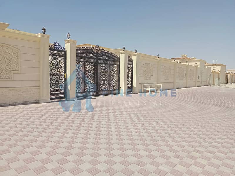 For Sale| Luxurious !Villa|11BR | Patio | Elevator For Sale| Luxurious !Villa|11BR | Patio | Elevator