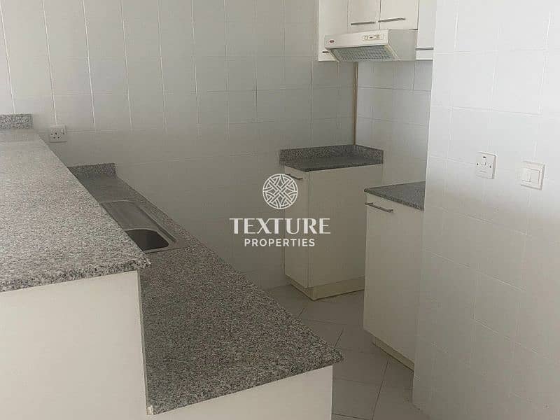 Big Studio Apartment for Sale in Al khail Heights