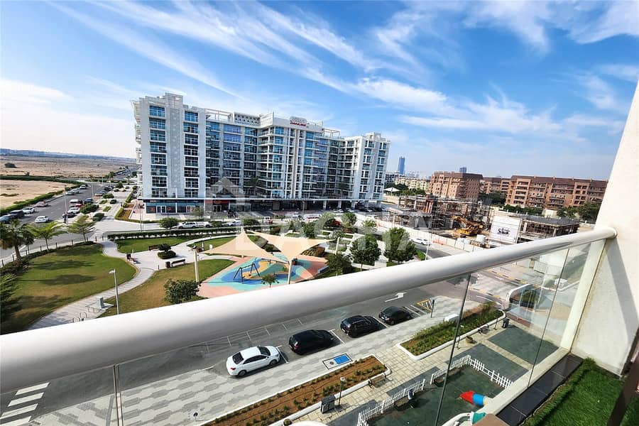 Mid Floor | SPACIOUS | GREAT VIEW | 2 PARKING Mid Floor | SPACIOUS | GREAT VIEW | 2 PARKING
