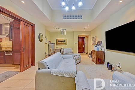 2 Bedroom Apartment for Sale in Downtown Dubai, Dubai - Private Garden | Prime Location | Large Layout