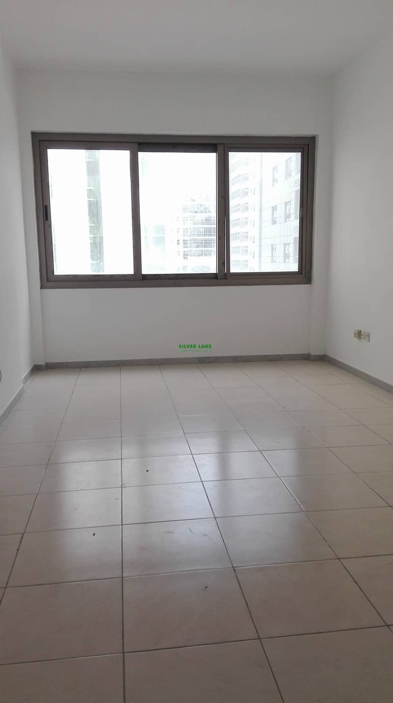 3 1 B/R CENTRAL A/C FLAT FOR RENT IN TOURIST CLUB AREA FOR 47K