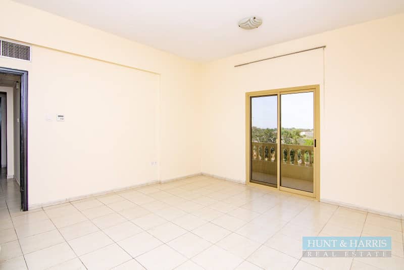 位于雅斯敏小镇，Yasmin Village Building 5 2 卧室的公寓 240000 AED - 6956310