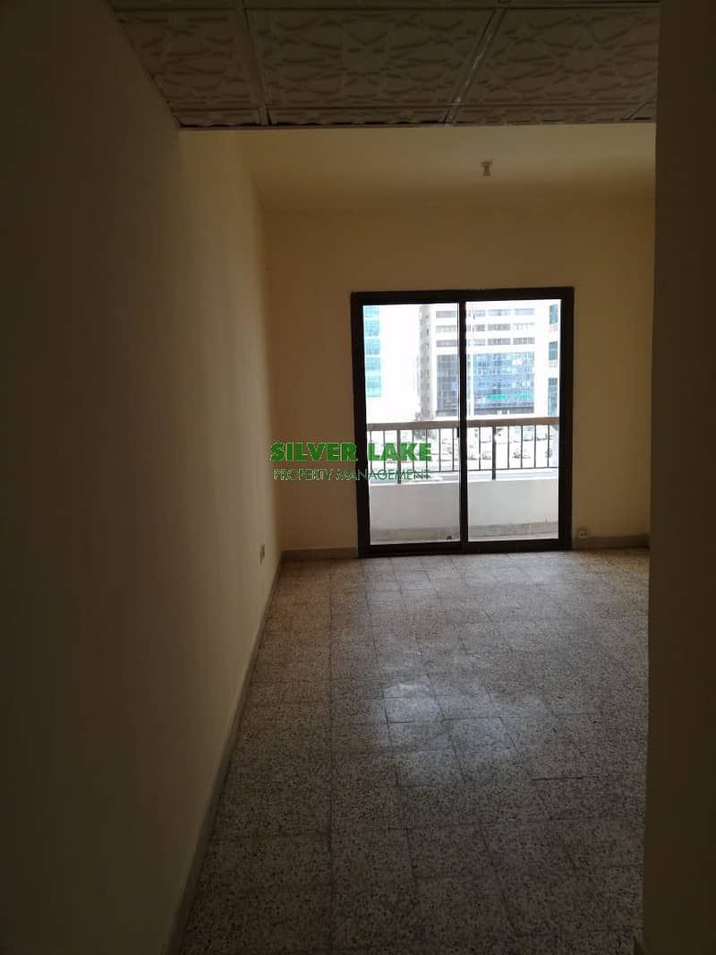 2 1 B/R CENTRAL A/C FLAT FOR RENT IN ELECTRA FOR 45K