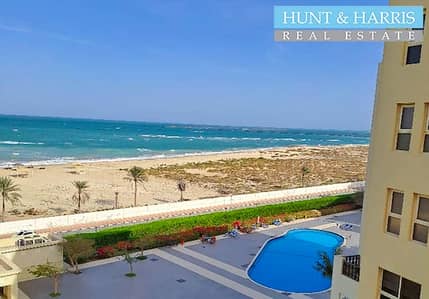 2 Bedroom Apartment for Sale in Al Hamra Village, Ras Al Khaimah - Vacant On Transfer - High Floor - Upgraded - Large Terrace