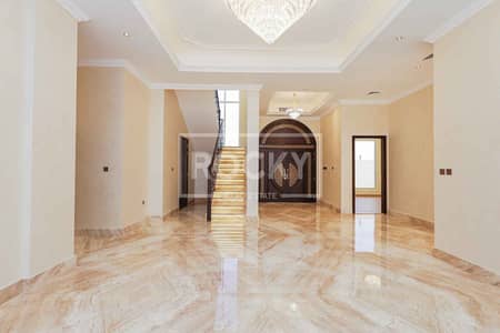 Spacious 5 Bed plus maid room |Brand New