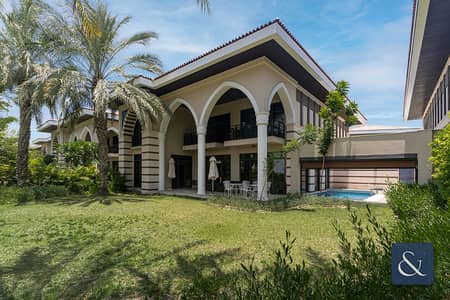 5 Bedroom Villa for Sale in Palm Jumeirah, Dubai - Private Beach Villa - Vacant - Upgraded