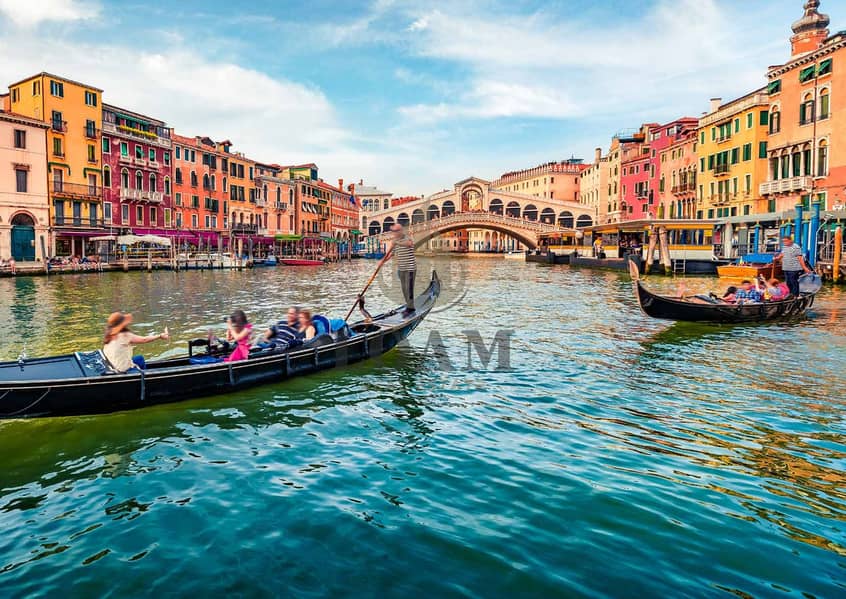 10 Venice_page2_image. png