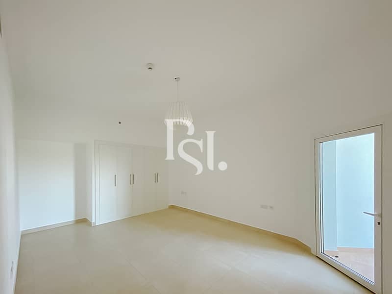 5 ansam-yas-island-abu-dhabi-bedroom (2). JPG