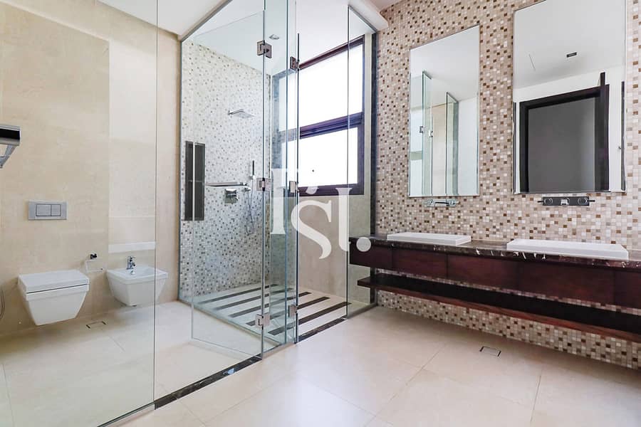 11 hidd-saadiyat-island-abu-dhabi-master-bathroom (3). jpg
