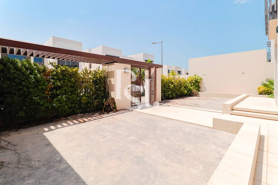 16 hidd-saadiyat-island-abu-dhabi-garden (3). jpg